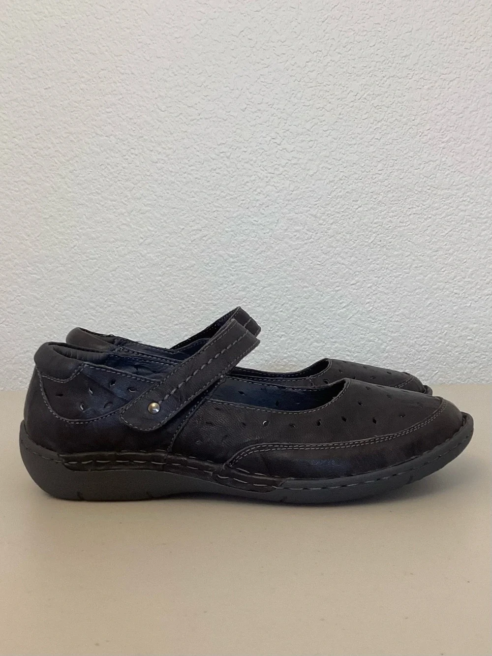 Propet size wide